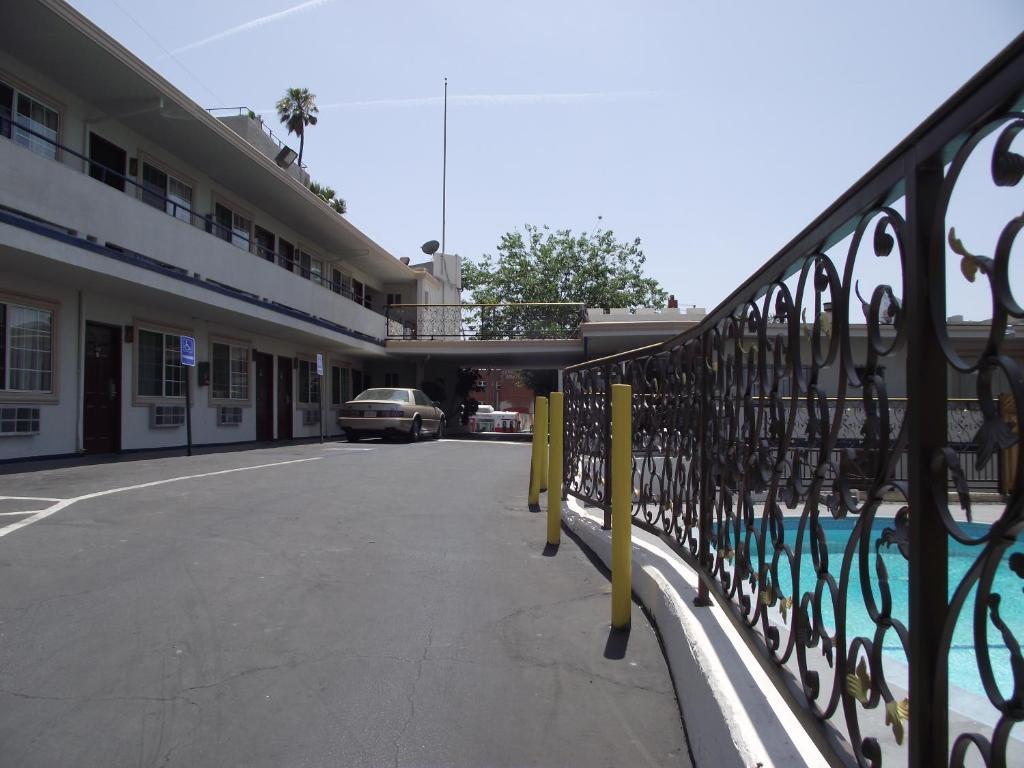 La Royal Viking Hotel
